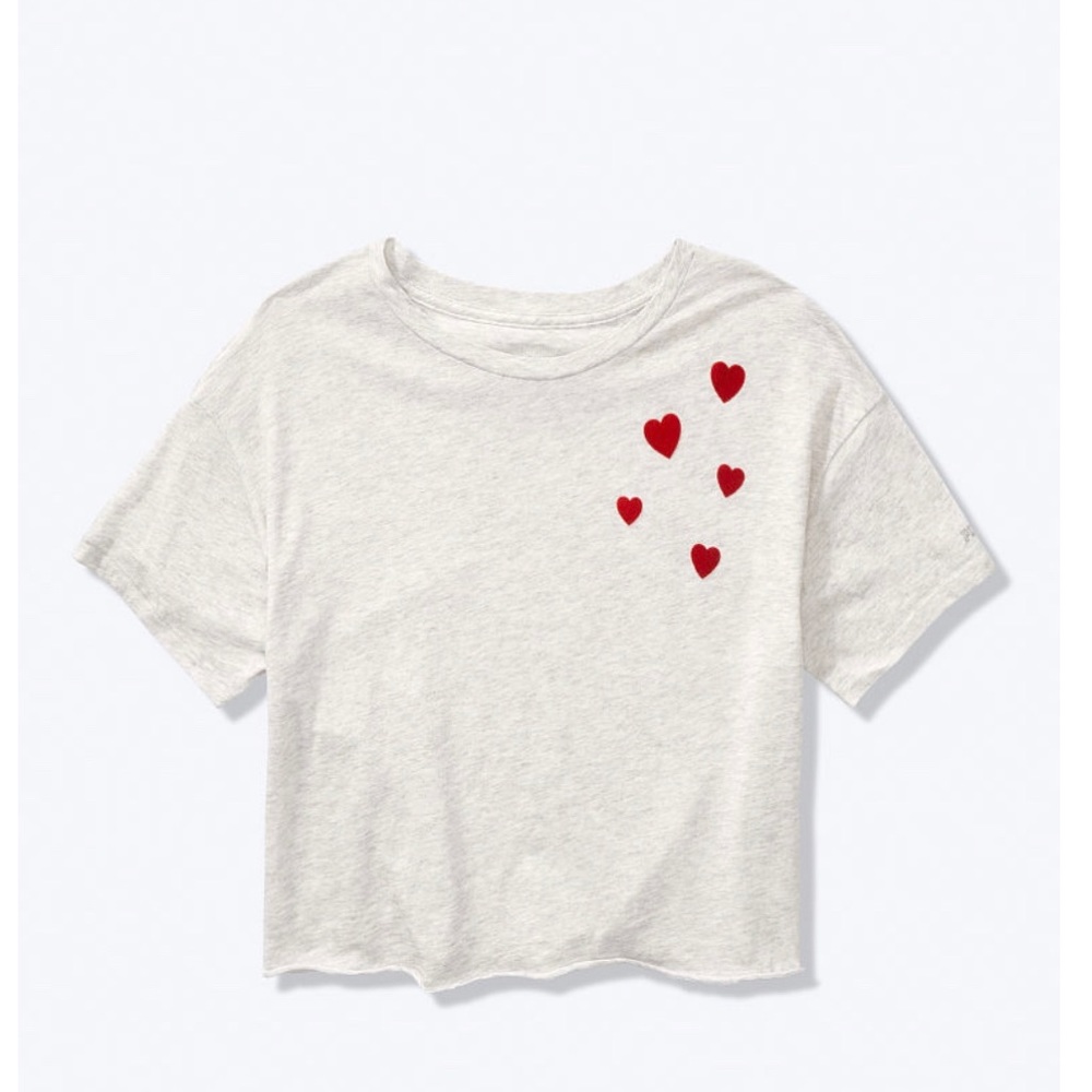 vs pink cropped tee